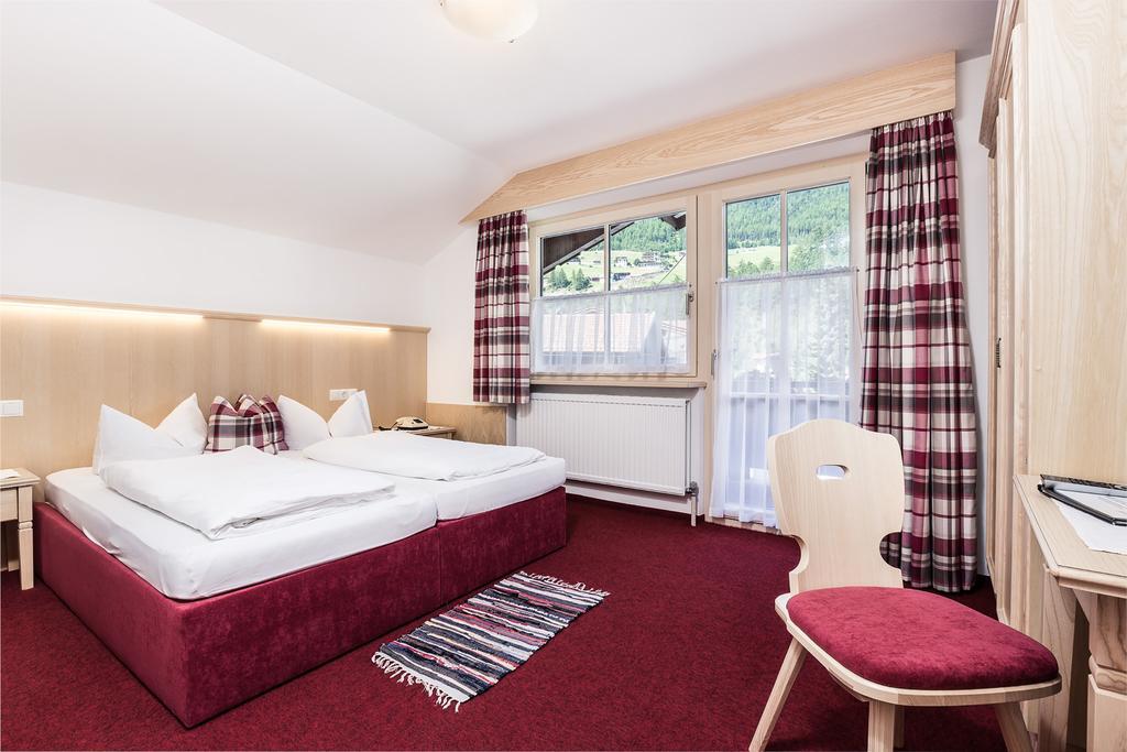 Madle - B&B Sölden Buitenkant foto
